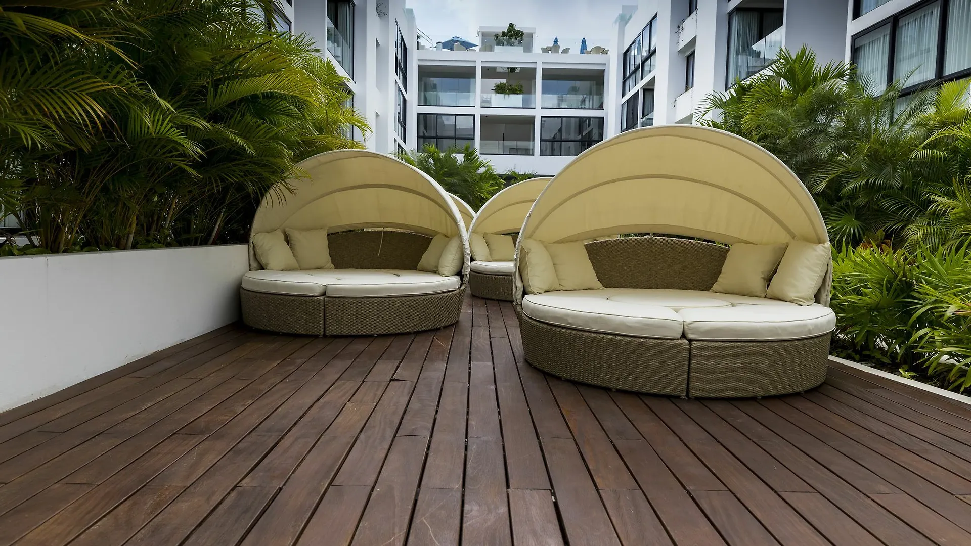 Anah Luxury Condos By Baitna Playa del Carmen